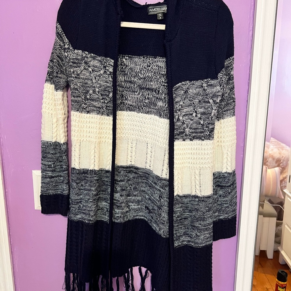 Almost Famous Women's Navy and Cream Cardigan